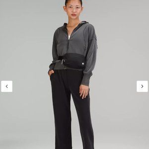 Lululemon Everywhere Belt Bag 1L in Black